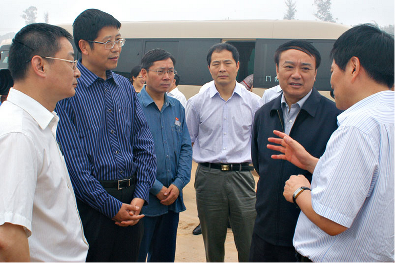 四川省副省长刘捷一行到壹号娱乐调研.png