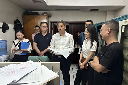 省安委会检查壹号娱乐宾馆.jpg