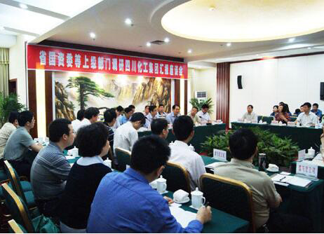 省国资委副主任王亚光一行莅临壹号娱乐调研