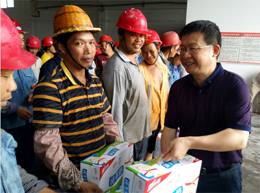 壹号娱乐股份公司总经理助理陈伟一行深入南宁基地调研