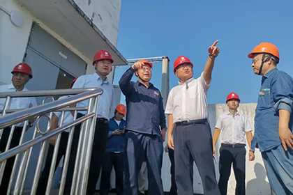 国网泸州市供电公司到壹号娱乐化工园区西区变电所调研